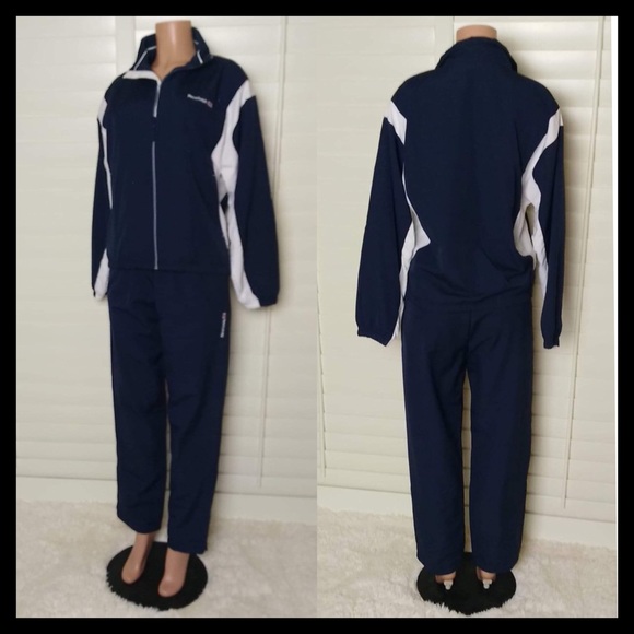 NWOT REEBOK CLASSIC TRACKSUIT - Picture 1 of 6